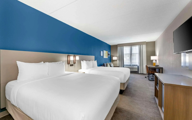 Comfort Inn & Suites Cuyahoga Falls - Akron