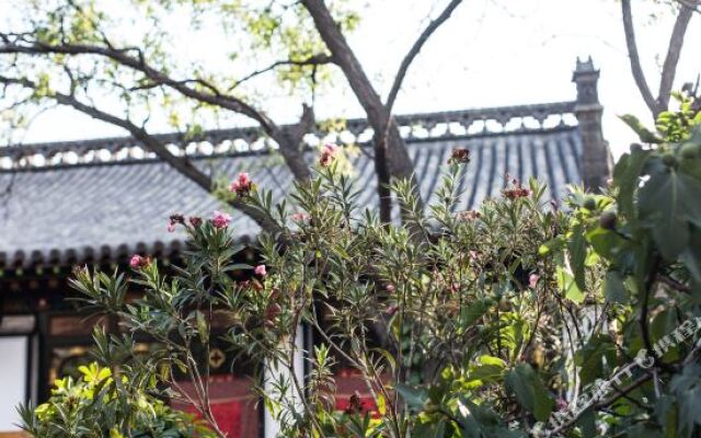 Qiu's Inn