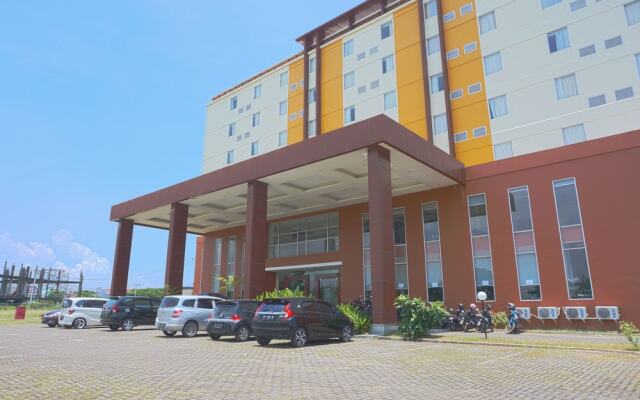 OYO 3269 Hotel Grand Sayang Park Makassar