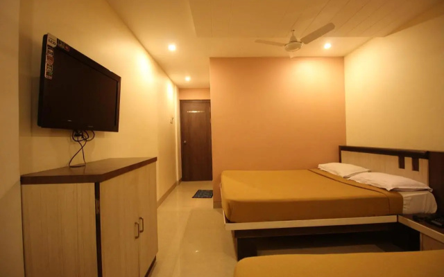 Hotel Sai Balaji – Guest Rooms – Shirdi