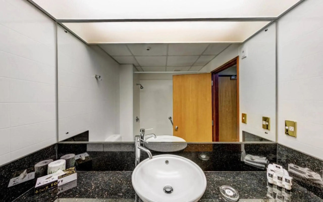 Distinction Luxmore Hotel