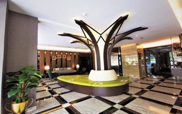 Prestigo Hotel