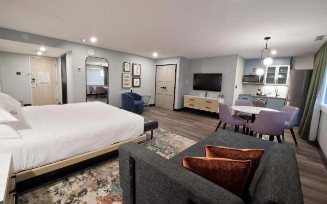 Sheraton Laval Hotel