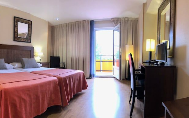 Hotel V Ciudad