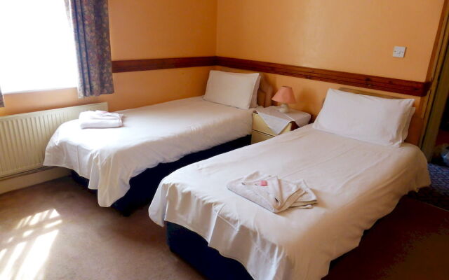 Hotel Dinara