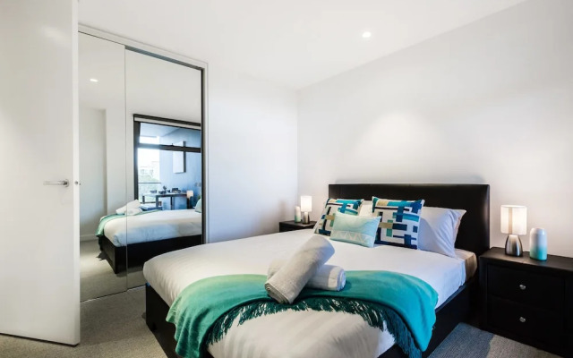 ESTHER, 2BDR South Yarra Apartment