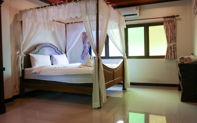 Namphung Phuket Boutique Resort