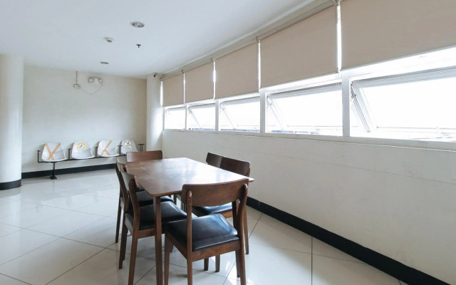 RedDoorz Plus @ EDSA Congressional