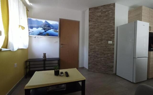 Apartment Jezenj