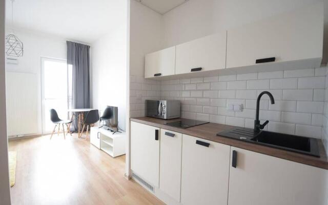 Bliska Wola Expo Central Apartment