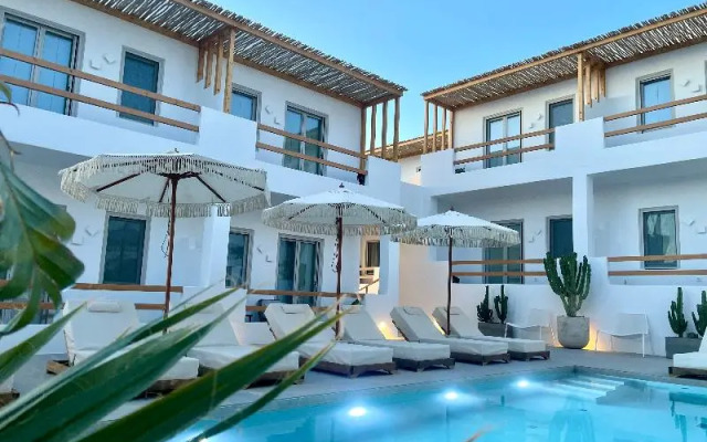 Mykonos Dot Suites