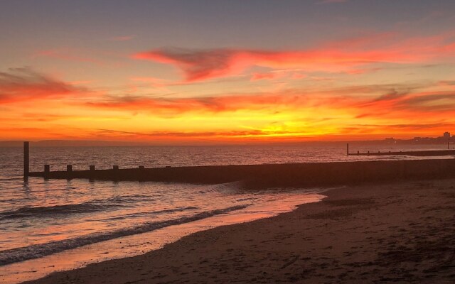 Blue Waters 5, Bournemouth