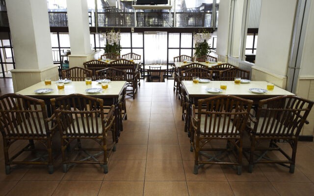 The Krungkasem Srikrung Hotel