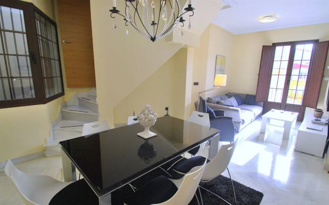 Living Sevilla Apartments