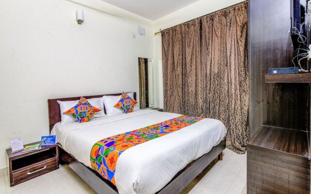 FabHotel Grand Savoury Fandhook