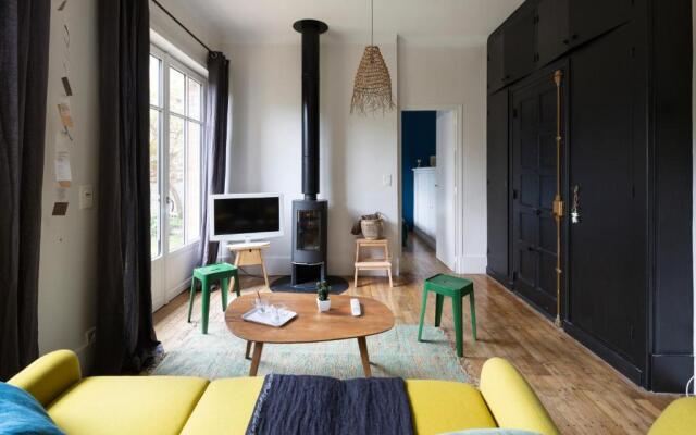 L'Echappee by Cocoonr