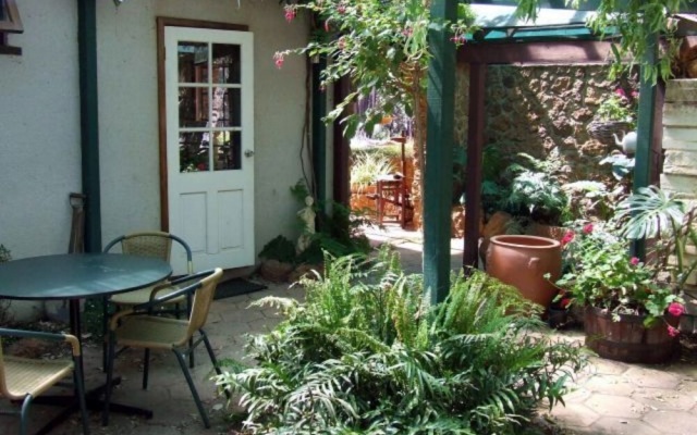 Porongurup Village Inn Cottages – Outside – Porongurup