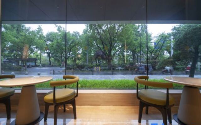 Yangzhou Slender West Lake Hongyuan Garden