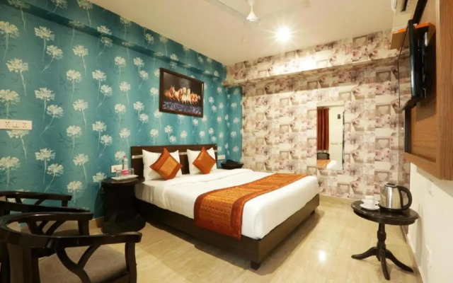 Orange Snapper Hotel