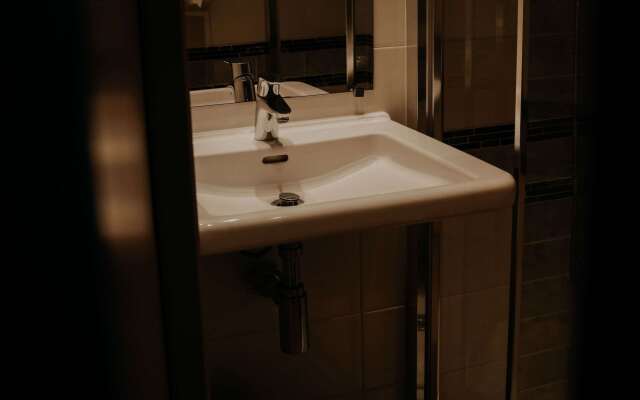 Hotel Crystal Reims Centre
