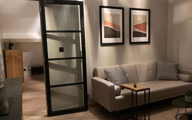 Royas Home Private Studio