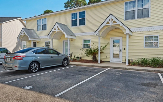 Summer Lake Townhomes 17