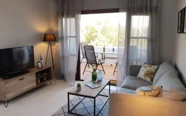 ☆Stylish 2BR with views to the sea & near golf