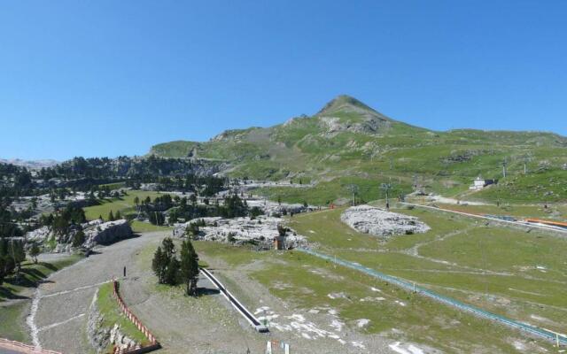 Appartement Arette, 2 pièces, 6 personnes - FR-1-602-8