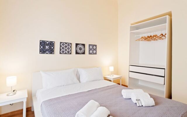Quattro Canti Central Flats