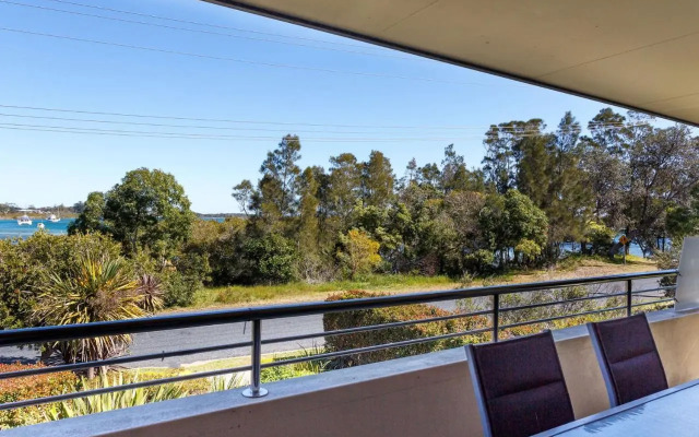 Magnificent Views - Mariners Mark