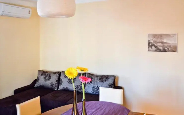 Primus Apartment Split