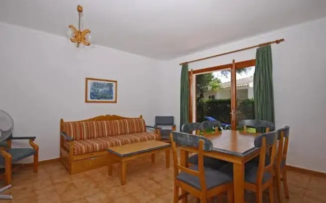 Naixent Apartments