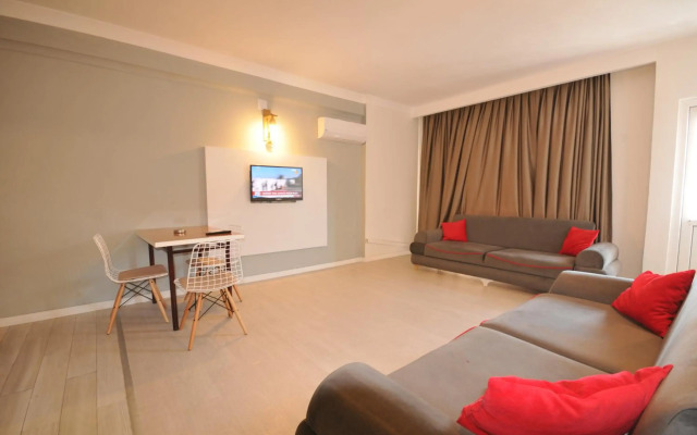 Isla Apartments