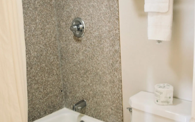 Econo Lodge Fort Knox