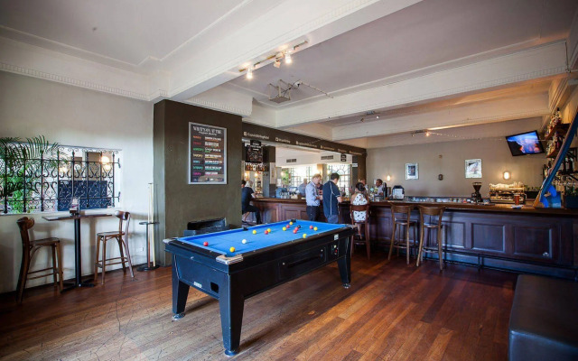 Captain Stirling Hotel