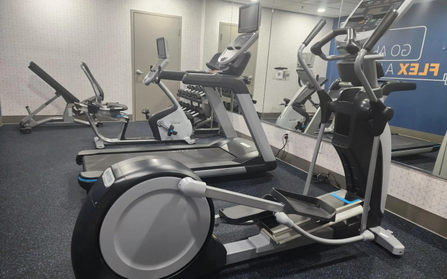 Holiday Inn Express & Suites Lathrop by IHG