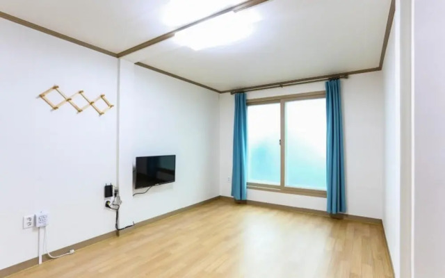 Sancheong Gang-sarang Pension