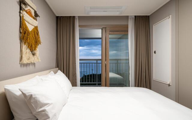 Ocean Suite 1 Bedroom Apartment