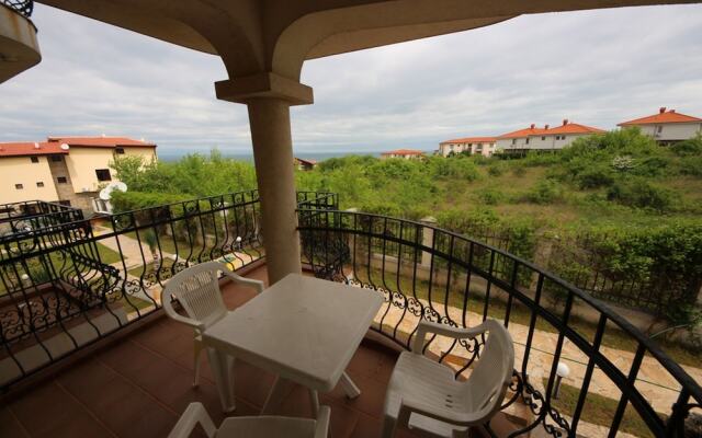 Green Hills Apart Complex