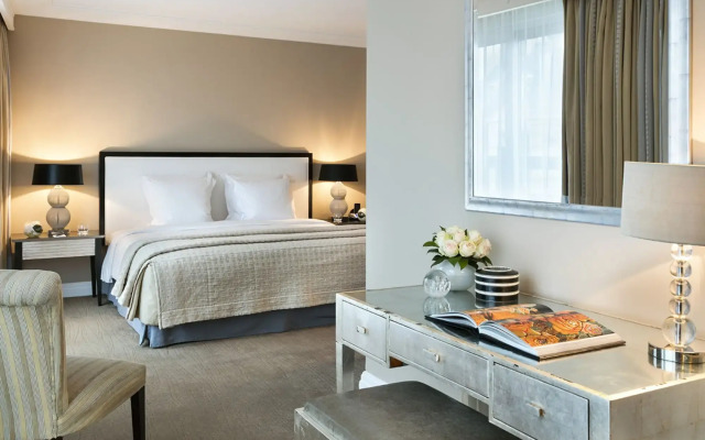 Warwick Champs-Elysées Paris