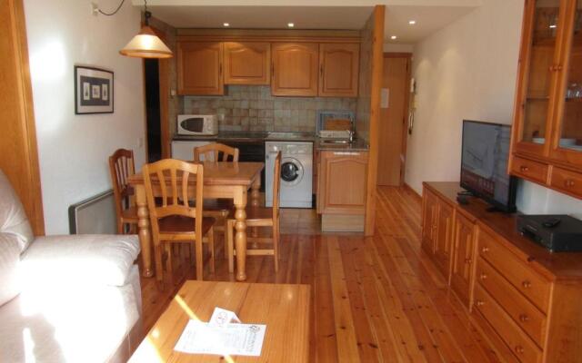 C21 - Edif. Pirineos - Villmor