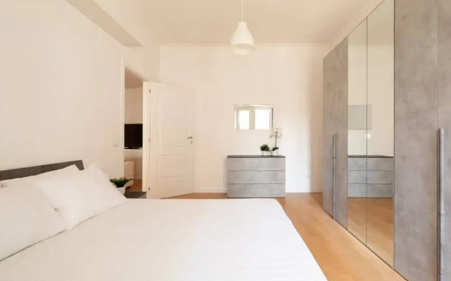 Elegant and bright property Rome Italy