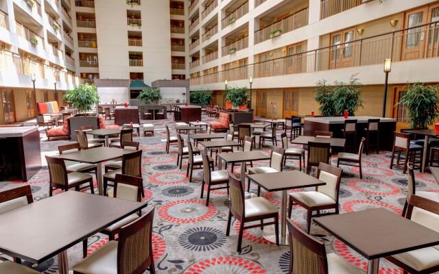 Embassy Suites by Hilton Chicago O'Hare Rosemont