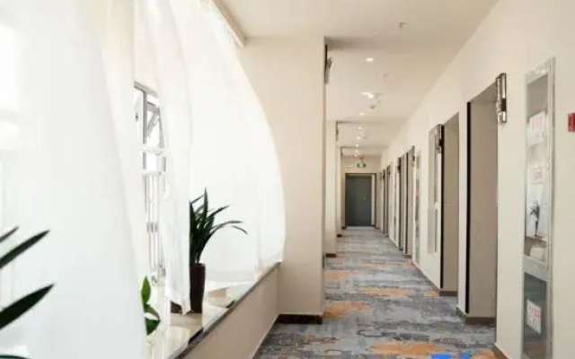 Taozi Hotel