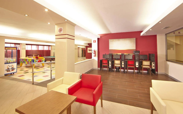 MLL Caribbean Bay Hotel