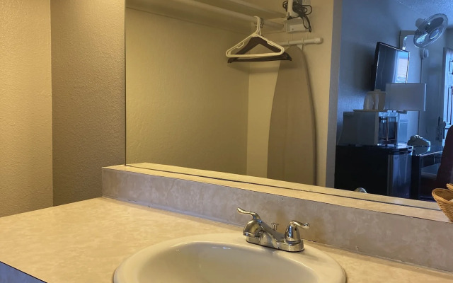 Budget INN At The Heavenly Gondola