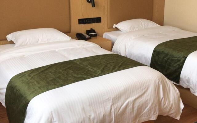 GreenTree Inn Express Yingtan Yujiang Railway Station