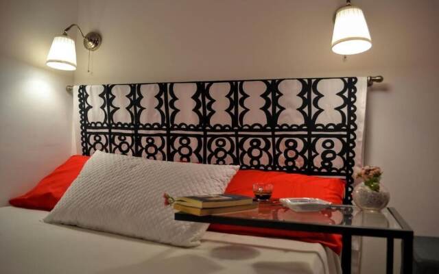 B&B Tauromenion