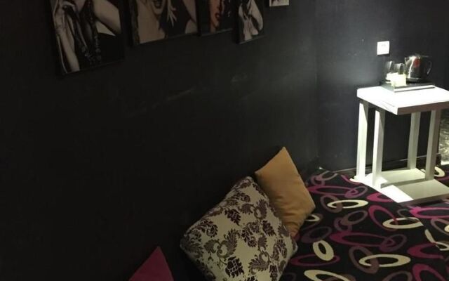 Zhumadian Yuechao Vogue Hotel