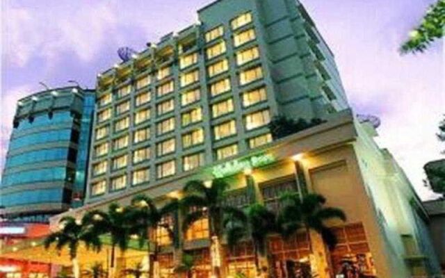 Trio Hotel